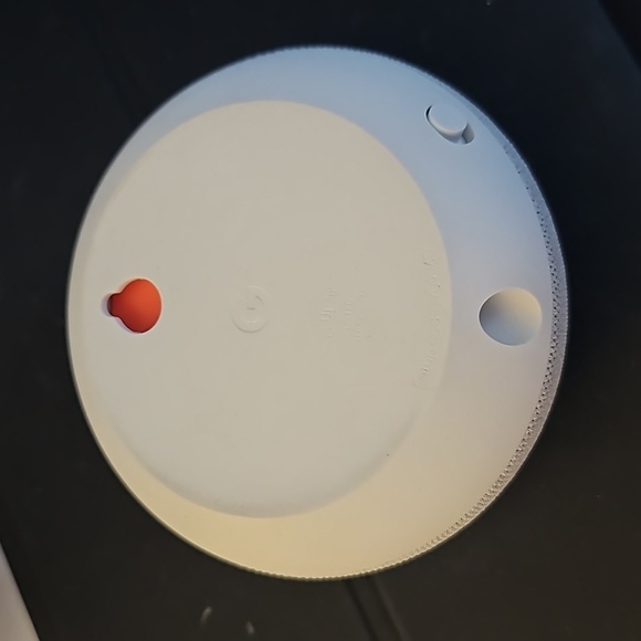 Nest Mini (2nd Generation) with Google Assistant - Black - Picture 4 of 11